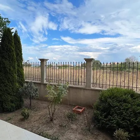 Forest&sea With Patio Appartement Sozopol
