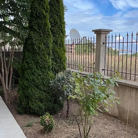 Forest&sea With Patio Apartman